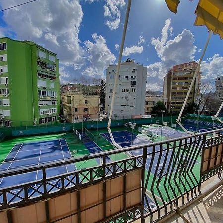 Coral Apartment - City Center Tirana Esterno foto