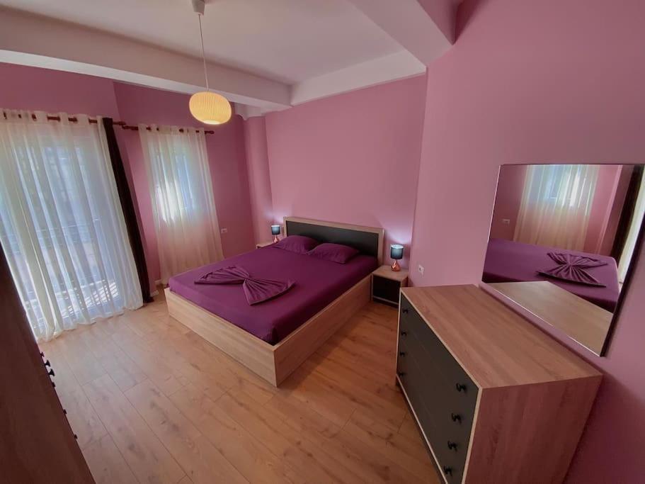 Coral Apartment - City Center Tirana Esterno foto