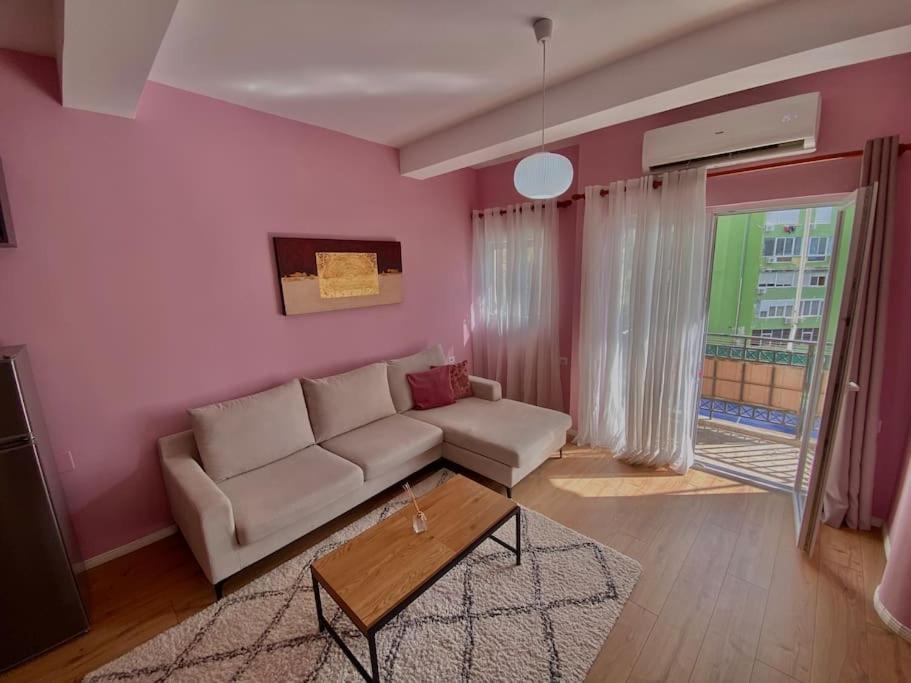 Coral Apartment - City Center Tirana Esterno foto